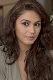 HUMA QURESHIA